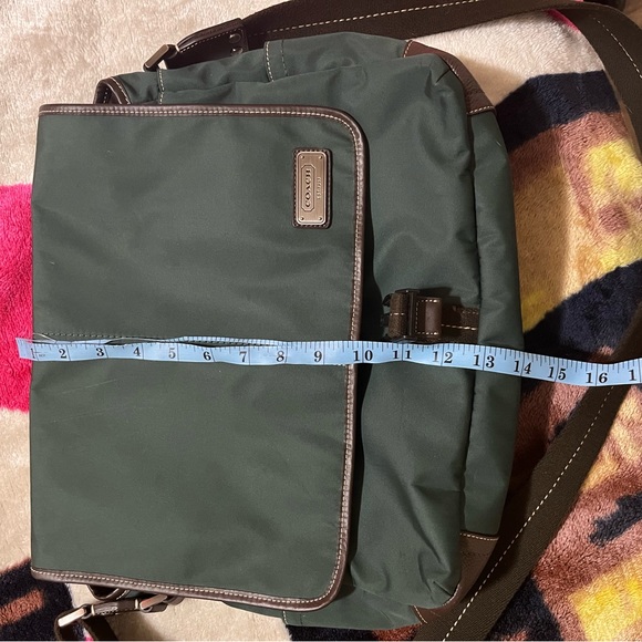 Coach - Picture 10 of 10